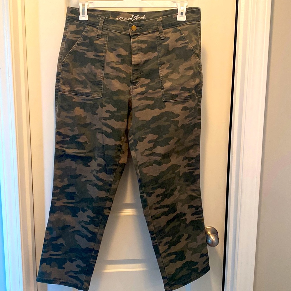 Universal Thread Camo Pants